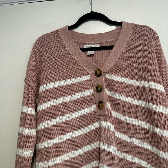 Rachel Zoe Medium Dusty Rose Striped V Neck. Longsleeve. Three Button Pullover. - Picture 6 of 9